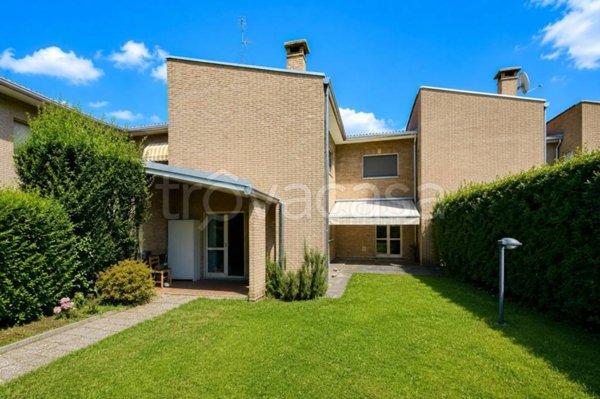 casa indipendente in vendita a Lomazzo