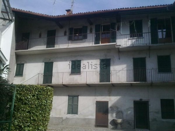 appartamento in vendita a Longone al Segrino