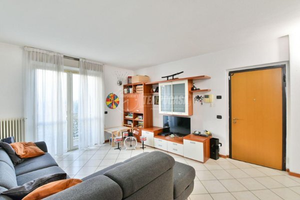 appartamento in vendita a Longone al Segrino