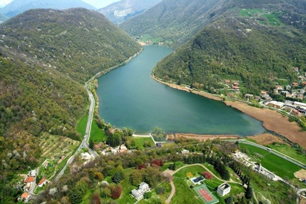 appartamento in vendita a Longone al Segrino