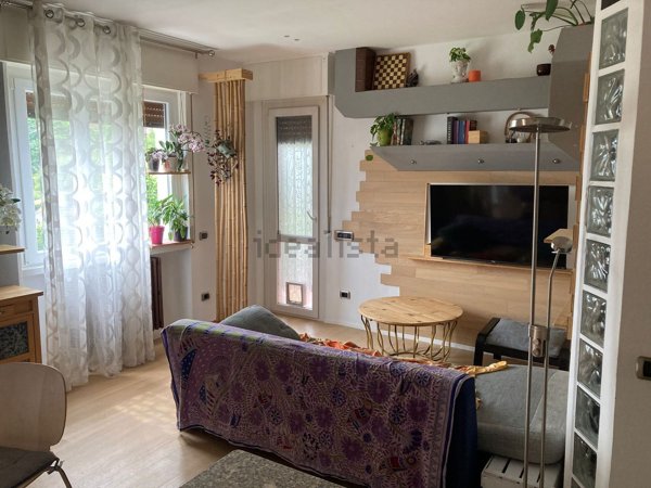 appartamento in vendita a Longone al Segrino