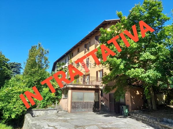 casa indipendente in vendita a Longone al Segrino