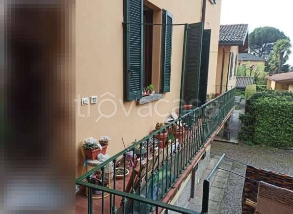 appartamento in vendita a Longone al Segrino in zona Morchiuso