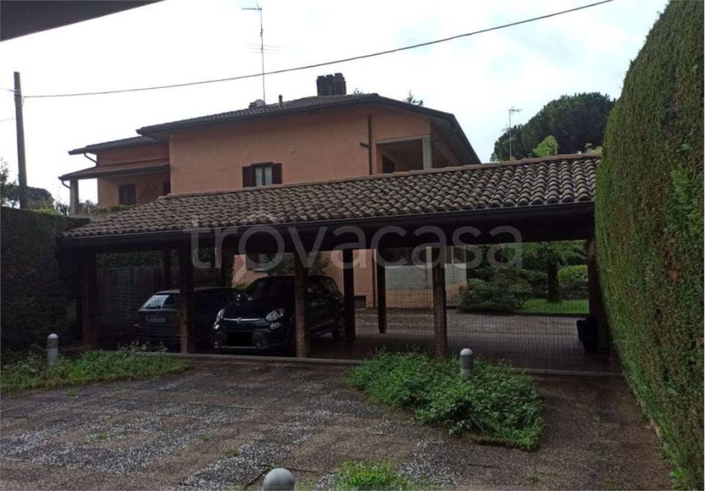 appartamento in vendita a Longone al Segrino