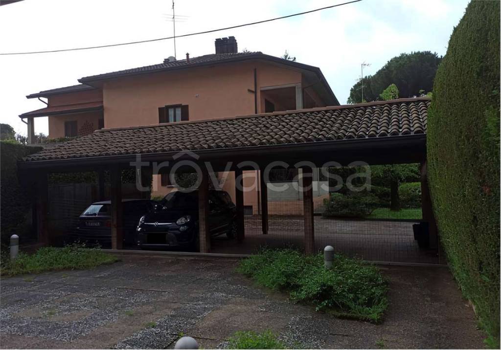 appartamento in vendita a Longone al Segrino