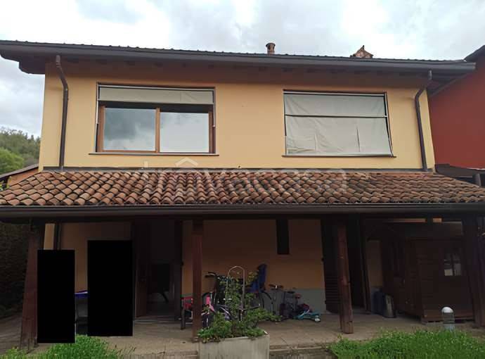 appartamento in vendita a Longone al Segrino