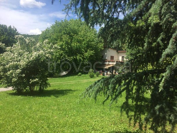 casa indipendente in vendita a Longone al Segrino in zona Morchiuso
