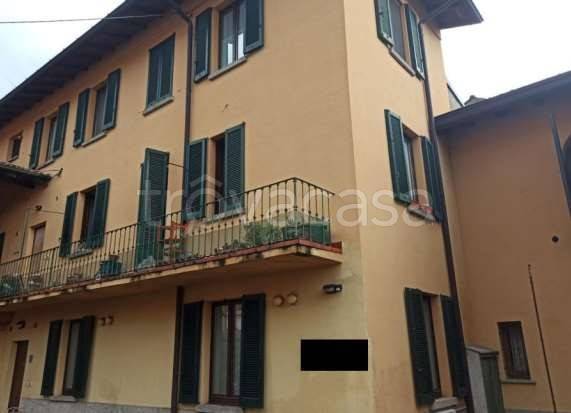appartamento in vendita a Longone al Segrino in zona Morchiuso