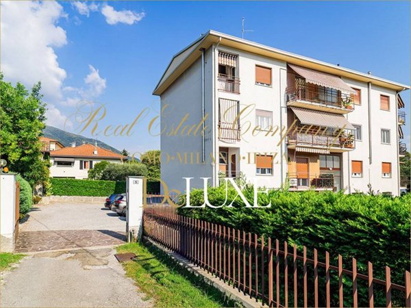 appartamento in vendita a Longone al Segrino in zona Morchiuso