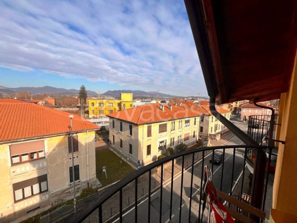 appartamento in vendita a Luisago in zona Portichetto