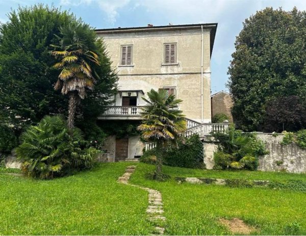 casa indipendente in vendita a Luisago