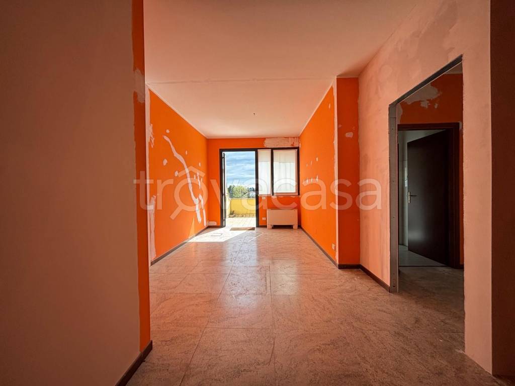 appartamento in vendita a Luisago