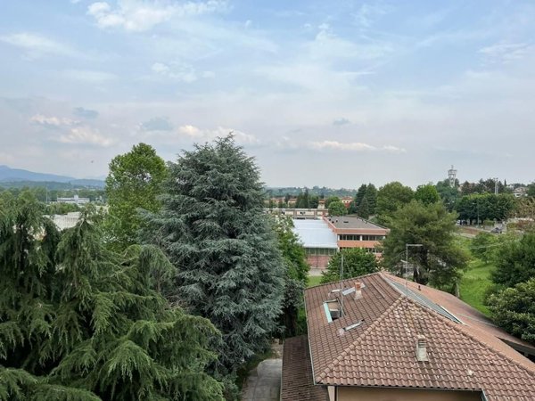 ufficio in vendita a Luisago