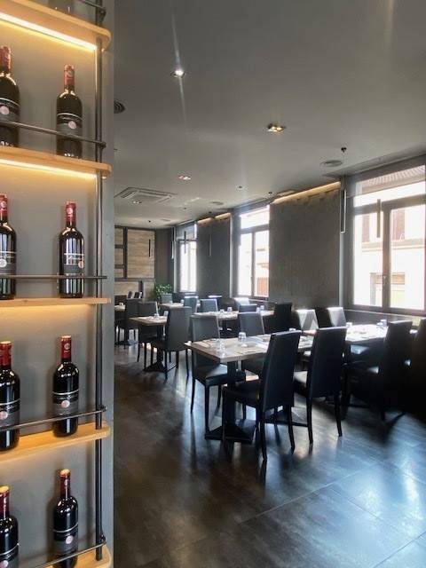 negozio in vendita a Luisago