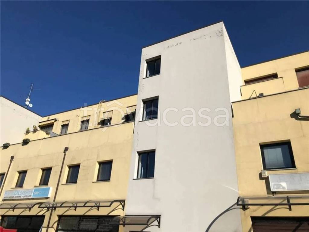 appartamento in vendita a Luisago