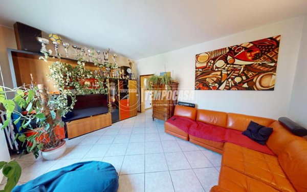 appartamento in vendita a Luisago