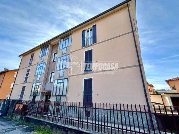 appartamento in vendita a Luisago