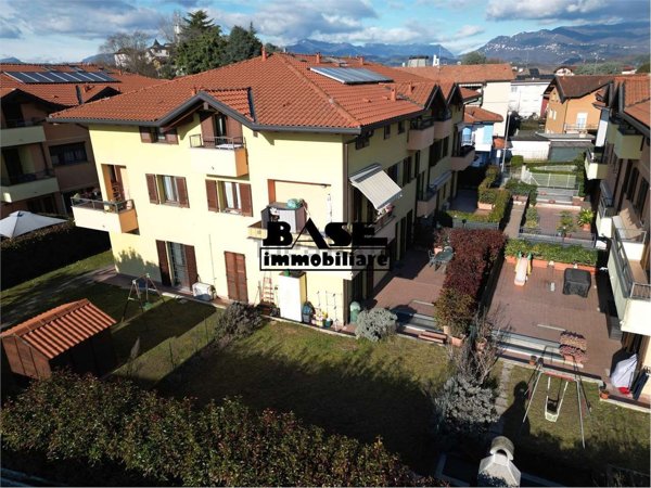 appartamento in vendita a Luisago