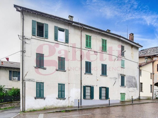 appartamento in vendita a Luisago