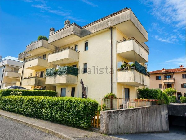 appartamento in vendita a Luisago in zona Portichetto