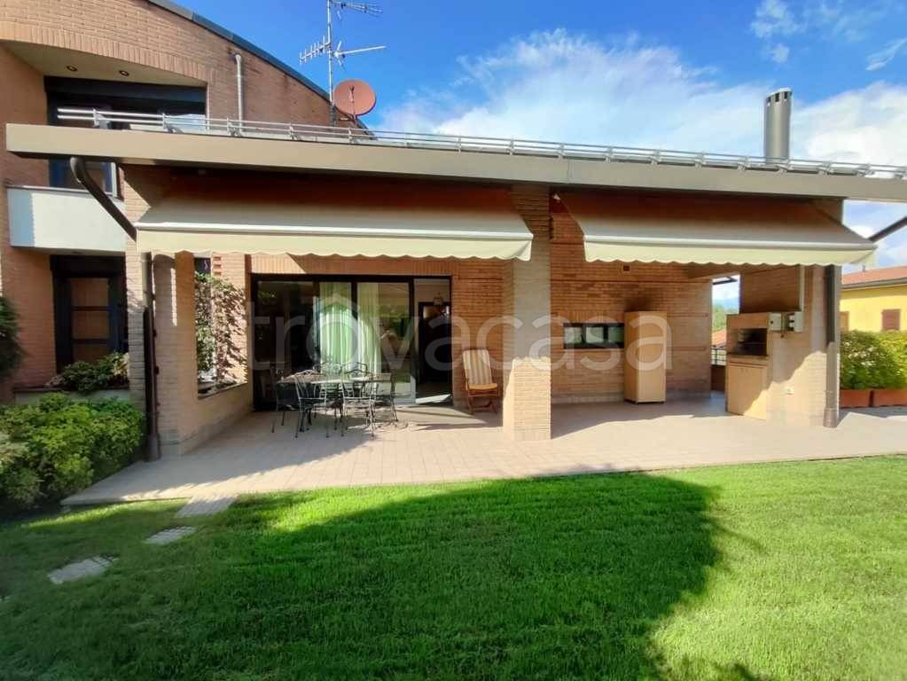 casa indipendente in vendita a Lurago d'Erba