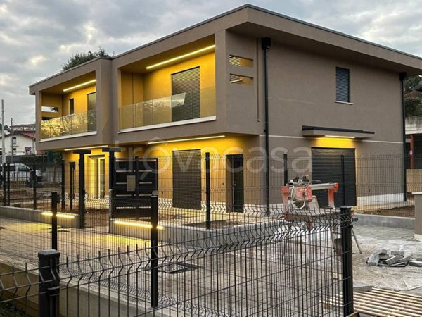 casa indipendente in vendita a Lurago d'Erba