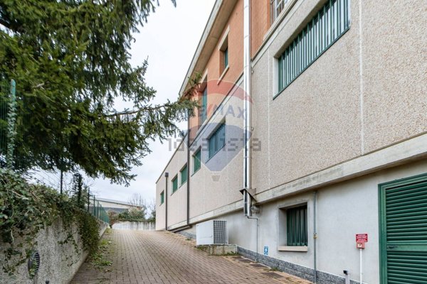 capannone in vendita a Lurago d'Erba