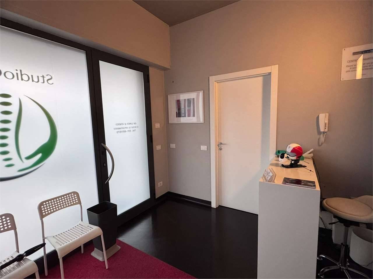 ufficio in vendita a Lurago d'Erba