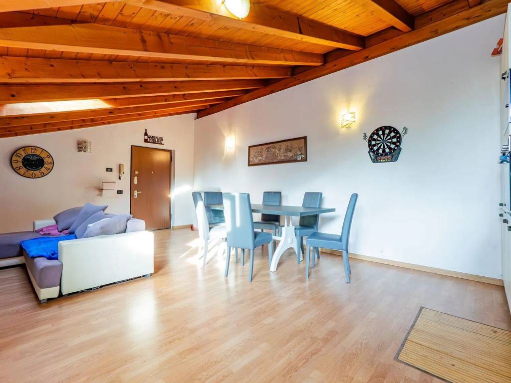 appartamento in vendita a Lurago d'Erba