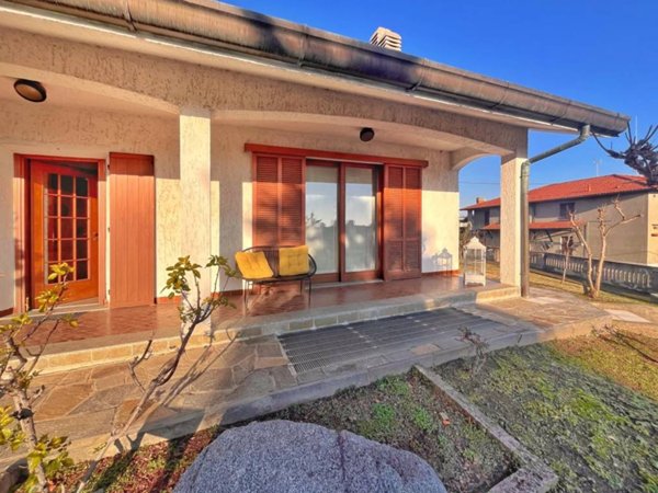 casa indipendente in vendita a Lurago d'Erba