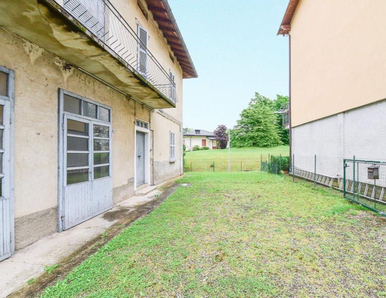 casa indipendente in vendita a Lurago d'Erba