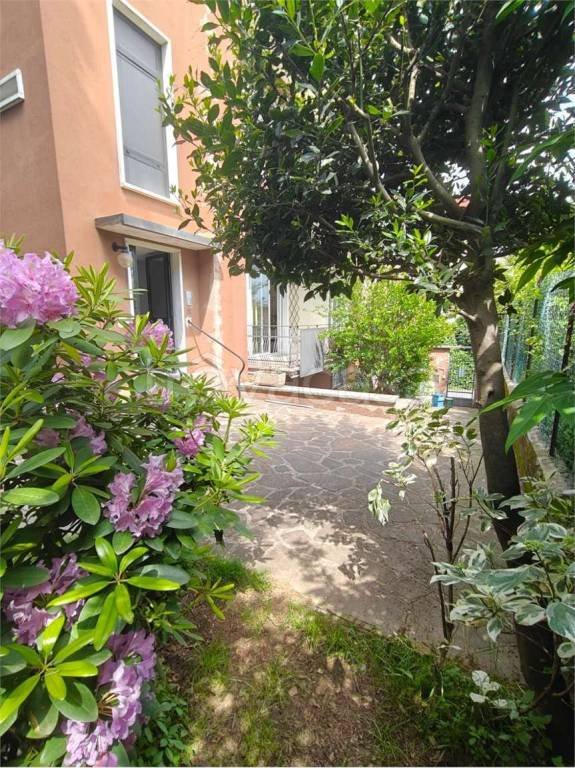 appartamento in vendita a Lurago d'Erba