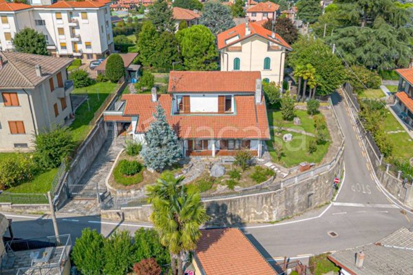 casa indipendente in vendita a Lurago d'Erba