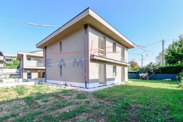 appartamento in vendita a Lurago d'Erba