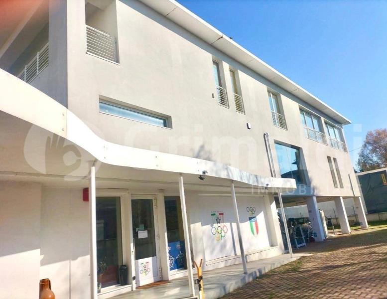 negozio in vendita a Lurago d'Erba