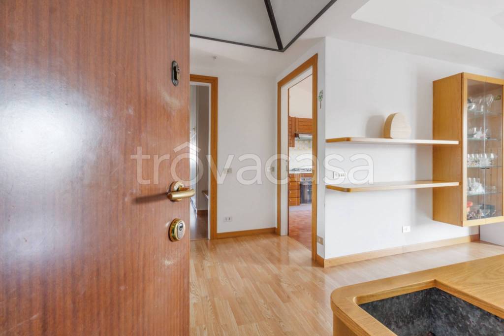 appartamento in vendita a Lurago d'Erba