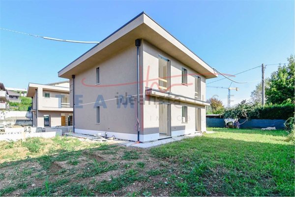 appartamento in vendita a Lurago d'Erba