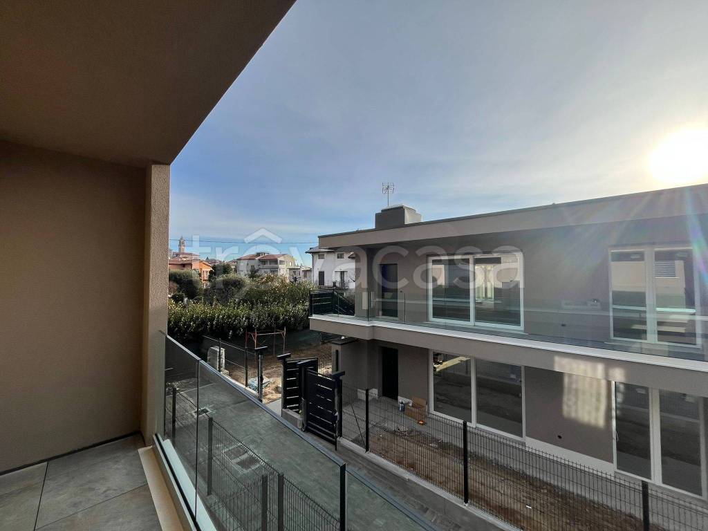 casa indipendente in vendita a Lurago d'Erba