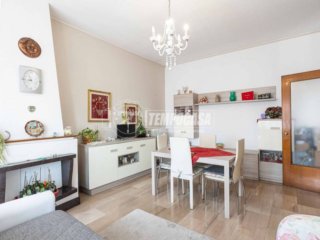 appartamento in vendita a Lurago d'Erba