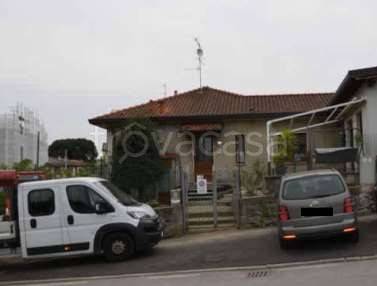 casa semindipendente in vendita a Lurago d'Erba