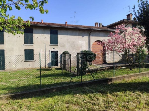 casa indipendente in vendita a Lurago d'Erba