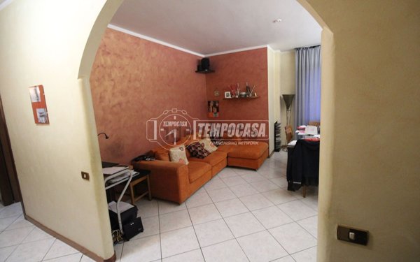 appartamento in vendita a Lurago d'Erba in zona Calpuno