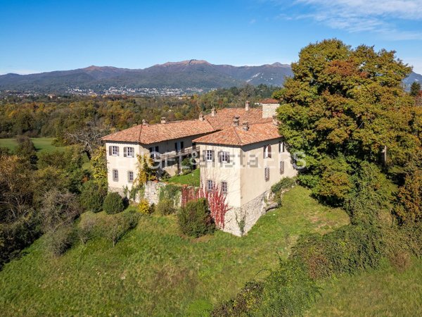 villa in vendita a Lurago d'Erba