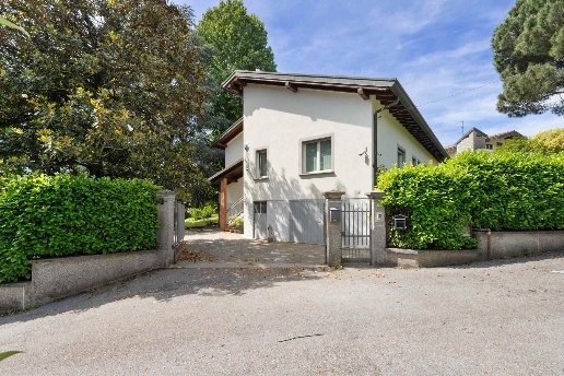 casa indipendente in vendita a Lurago d'Erba