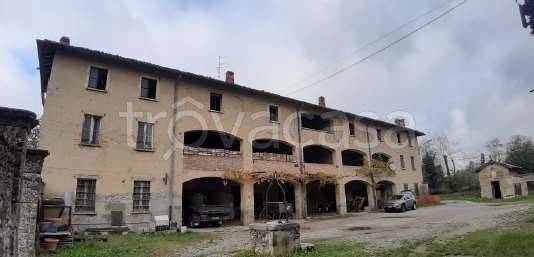 casale in vendita a Lurago d'Erba