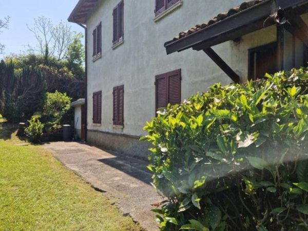 casa indipendente in vendita a Lurago d'Erba