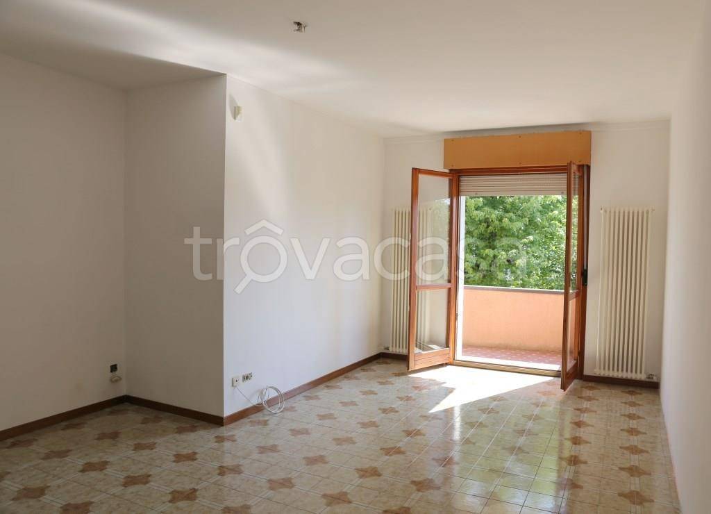appartamento in vendita a Lurago d'Erba in zona Calpuno