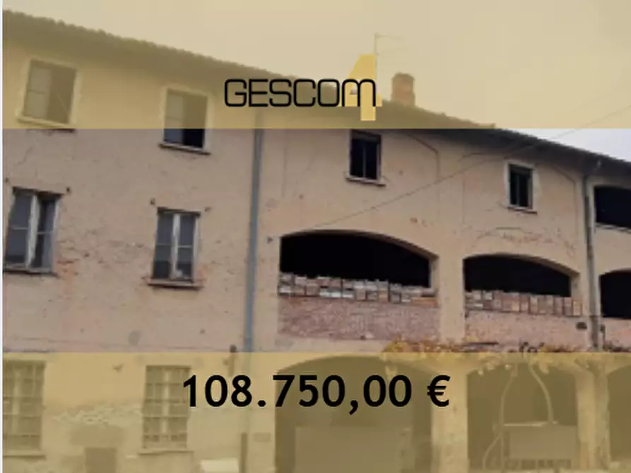 casale in vendita a Lurago d'Erba in zona Calpuno