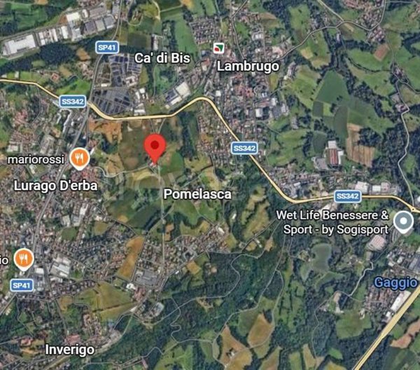 casale in vendita a Lurago d'Erba in zona Calpuno