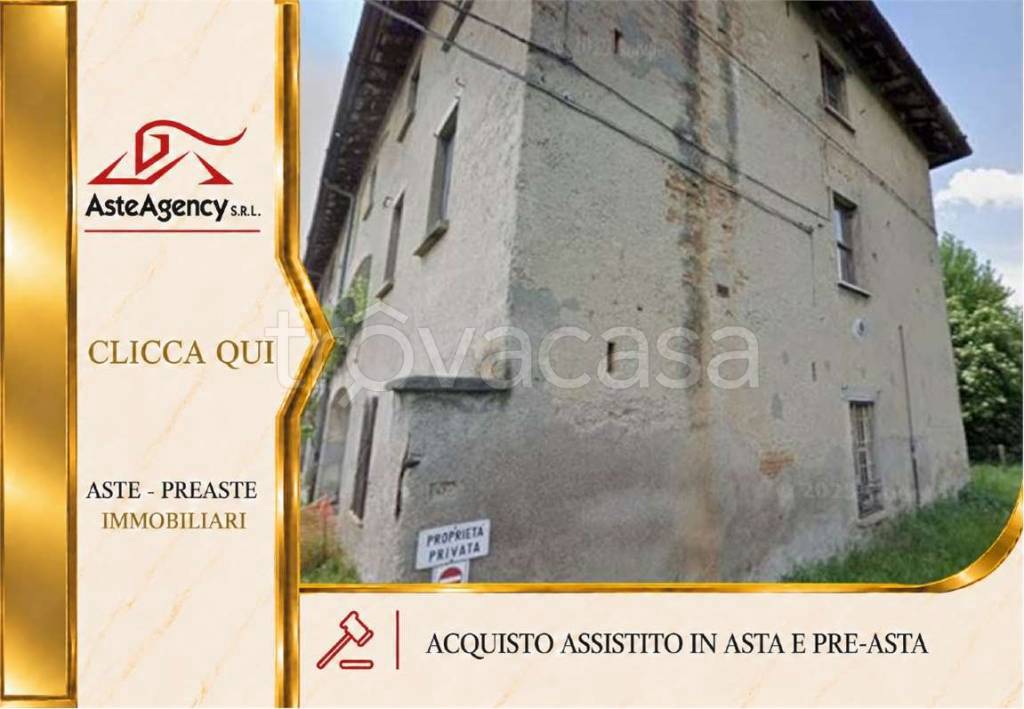 casale in vendita a Lurago d'Erba in zona Calpuno